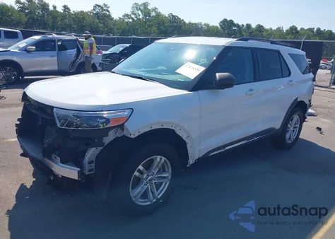 2022 Ford Explorer Xlt z USA, uszkodzony, nr VIN 1FMSK8DH2NGA79232